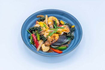 Fried Seafood with Green Pepper