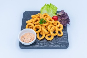 Deep fried Calamary with aioli sauce