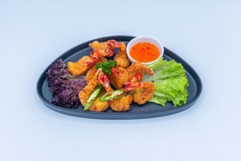 Deep fried Shrimp with sweet chilli sauce