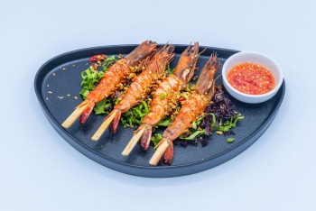Grilled tiger prawn with garlic chilli