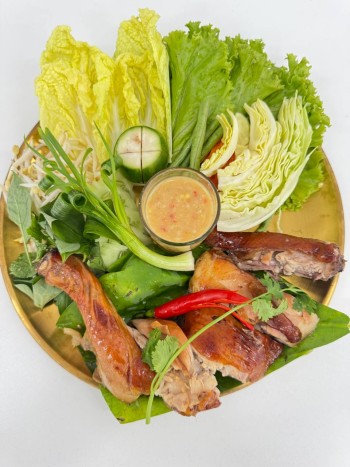 Roasted Chicken leg with Prahok