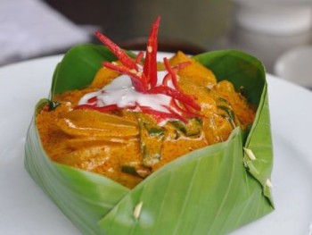 អាមុកត្រី