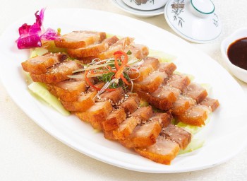 សាច់ជ្រូកខ្វៃស្រួយ